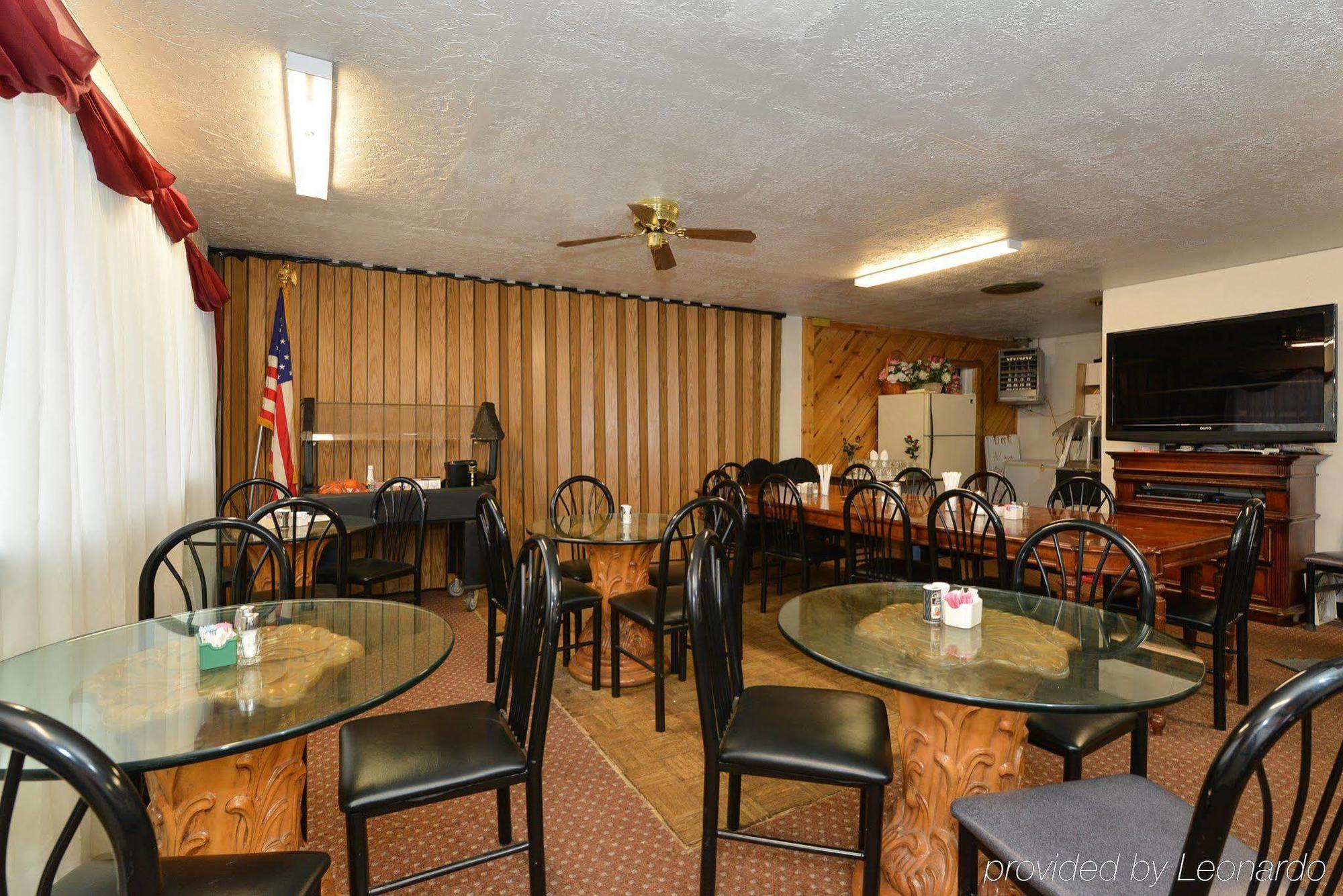 Americas Best Value Inn Холбрук Екстериор снимка